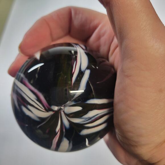Retro Round Art Glass Paperweight, Purple & White Swirls, Iris-Like Design - Picture 4 of 4